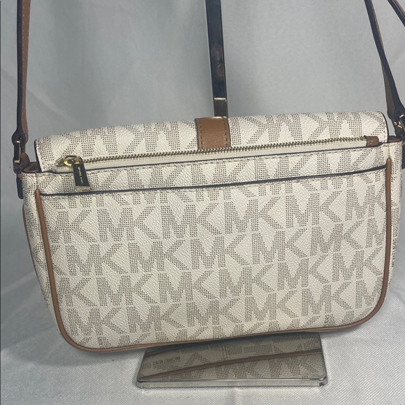 Michael Kors Cream and Tan Crossbody Bag - Picture 4 of 12